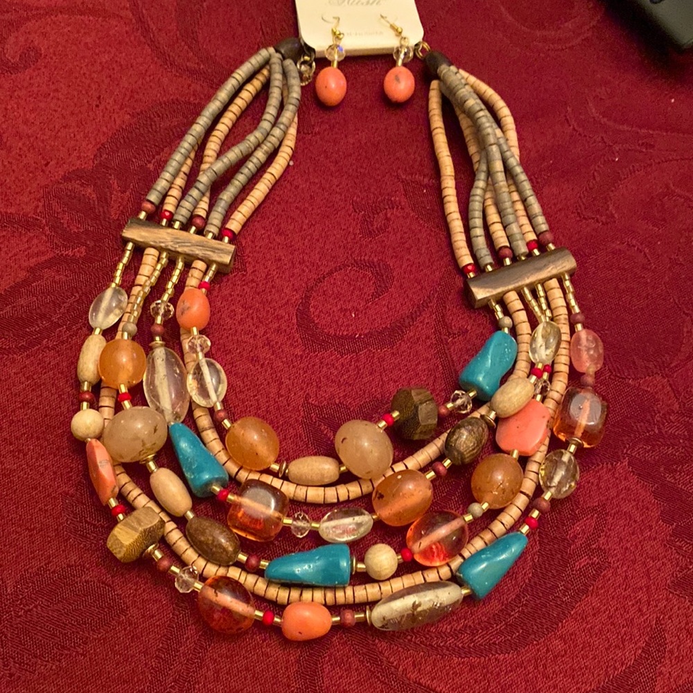 Necklace/Earrings